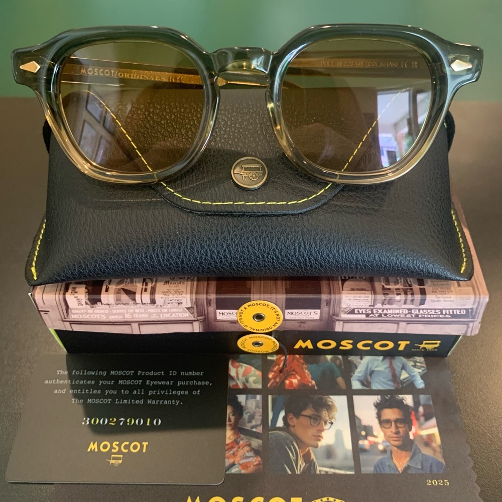 MOSCOT UNISEX ORIGINALS NYC DOLT
KHAKI 49mm Sunglasses W/ 
Chestnut Fade Lenses 